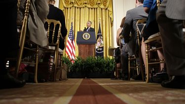 minorias y jovenes respaldan a obama
