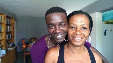madre de joven cubano que grito ¡abajo los castro! teme por su vida