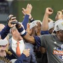 Baker seguirá como mánager de los Astros en 2023