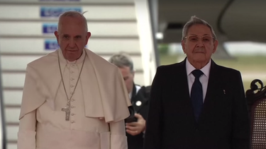 asi fue la llegada del papa francisco al aeropuerto jose marti