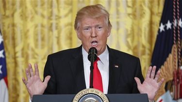 presidente trump hablo sobre los temas mas polemicos surgidos desde que asumio su mandato