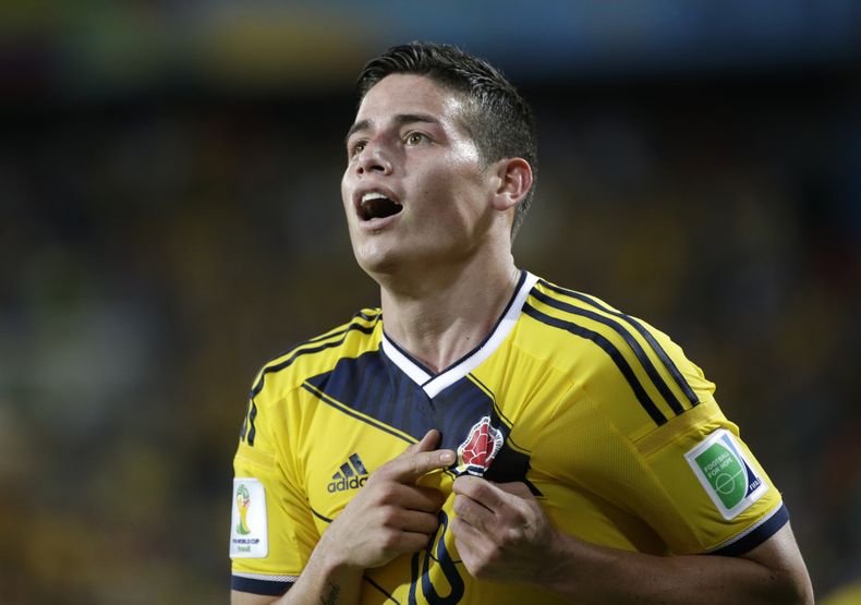 El jugador de Colombia, James Rodr&iacute;guez, festeja un gol contra Jap&oacute;n en el Mundial el martes, 24 de junio de 2014, en Cuiab&aacute;, Brasil. (AP Photo/Felipe Dana)