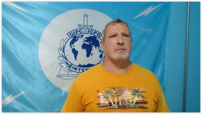 cubano deportado.PNG