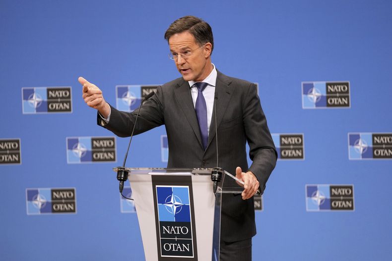 El secretario general de la OTAN, Mark Rutte, habla durante una rueda de prensa al término de una reunión de ministros de Asuntos Exteriores de la OTAN en la sede de la OTAN en Bruselas, el miércoles 4 de diciembre de 2024. (Foto AP/Virginia Mayo)