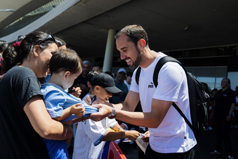 DEP-FUT MUNDIAL URUGUAY-GODÍN