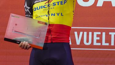 Líder Evenepoel gana 10ma etapa de la Vuelta