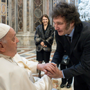 Tras inicio difícil, el papa y Milei se reúnen entre rumores sobre un viaje de Francisco a Argentina