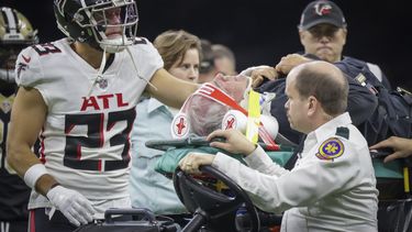 Dan de alta a Pees, fue arrollado previo al duelo de Atlanta