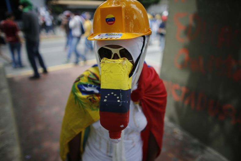 AMS-GEN_VENEZUELA-PROTESTAS_IMPLEMENTOS-0.jpg