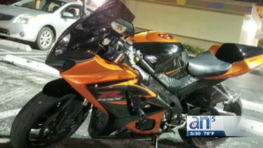 roban una moto valorada en 6 mil dolares en el sw de miami