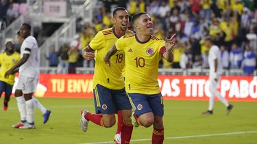 Colombia va por la supervivencia ante Bolivia