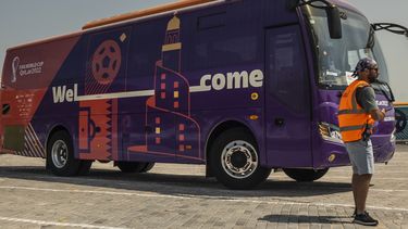Qatar pone a prueba flotilla de buses para el Mundial