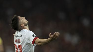 Estudiantes, con mueca de satisfacción tras empate en Brasil