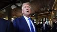 ARCHIVO - El expresidente Donald Trump visita el Café du Monde en Nueva Orleans, 25 de julio de 2023. Trump y otros precandidatos republicanos asisten el sábado 9 de setiembre de 2023 a un partido de fútbol americano universitario en Ames, Iowa. (AP Foto/Gerald Herbert, File)