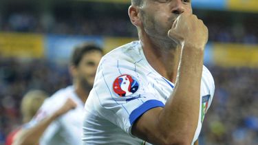 americateve | El jugador de la selecci&oacute;n de Italia, Leonardo Bonucci, festeja un gol contra Noruega en las eliminatorias de la Eurocopa el martes, 9 de septiembre de 2014, en Oslo. (AP Photo/Terje Pedersen, NTB Scanpix) NORWAY OUT