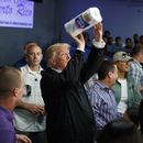 Trump: Puerto Rico no debe esperar ayuda “para siempre”