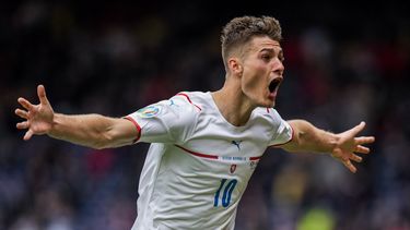 R. Checa pierde a Schick para repesca ante Suecia