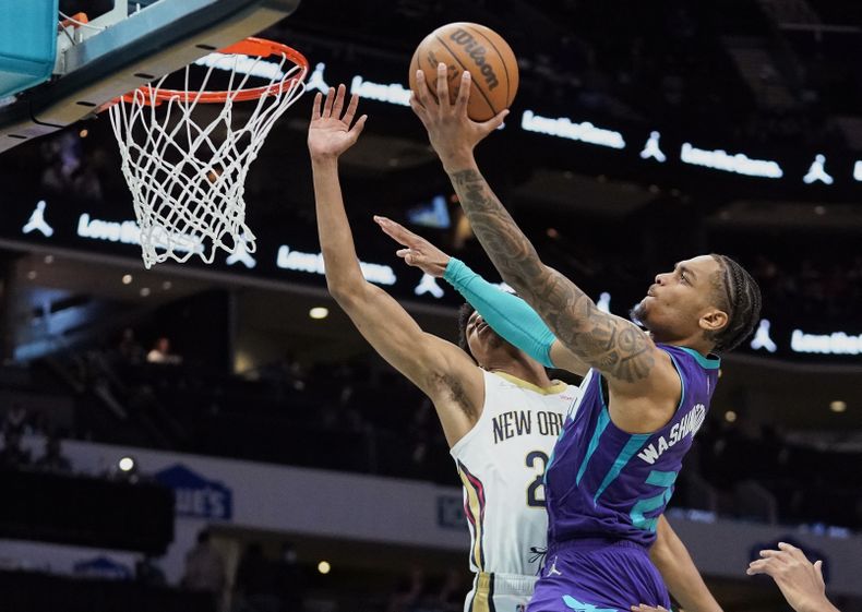 DEP-BAS PELICANS-HORNETS