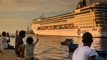 lineas de cruceros y aerolineas norteamericanas comienzan a cancelar viajes a cuba