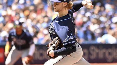 Con 6 carreras en la quinta, Rays vencen 7-3 a Azulejos