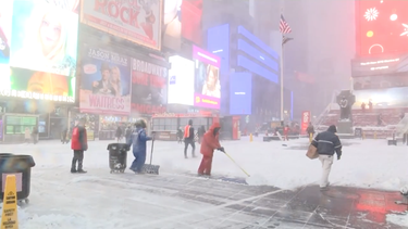 nueva york declara el estado de emergencia ante la llegada de la bomba ciclonica invernal
