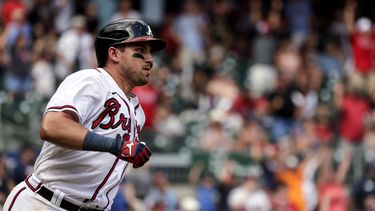 Riley acuerda contrato de 10 años y $212 millones con Bravos