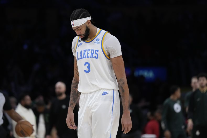DEP-BAS LAKERS-DAVIS