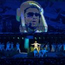 Bad Bunny se presenta durante el concierto final de su residencia de verano en su tierra natal en el Coliseo de Puerto Rico José Miguel Agrelot, en San Juan, Puerto Rico, el sábado 20 de septiembre de 2025. (Foto AP/Alejandro Granadillo)