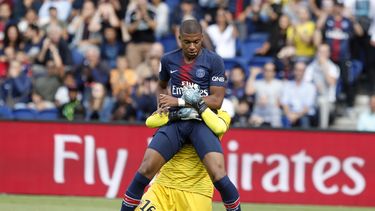 neymar, mbappe y cavani dan al psg su 3er triunfo en francia