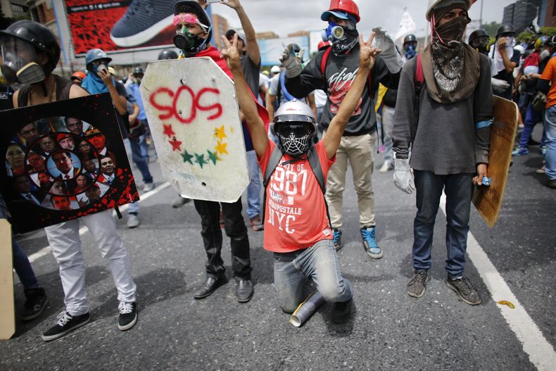 AMS-GEN_VENEZUELA-CRISIS_POLITICA-1.jpg