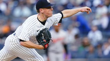 Diezmados Yanquis se imponen a Orioles