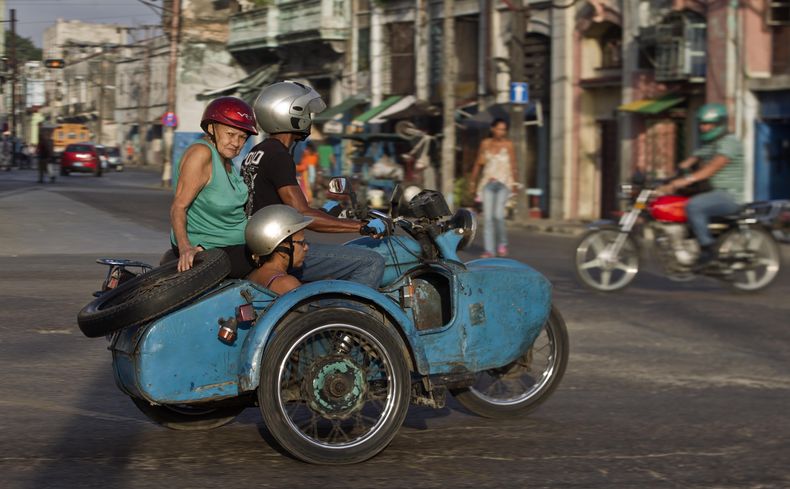 AMN-ECO_AMERICAN-AIRLINES-CUBA-0.jpg