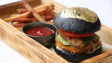 esta hamburguesa en miami cuesta $100. y si, ¡la piden!