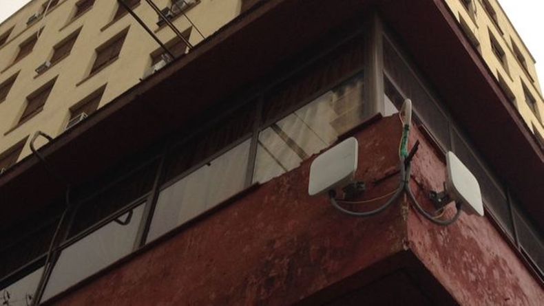 Antena de wifi en La Habana.