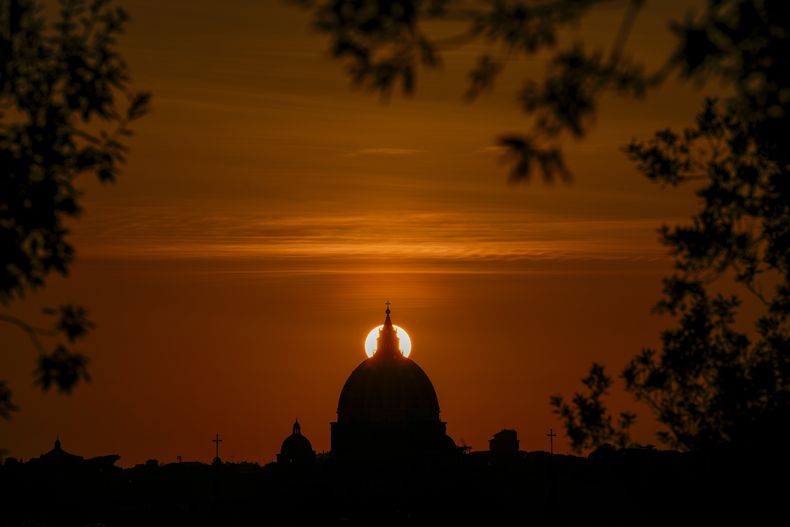 EUR-CIE VATICANO-ASTEROIDES