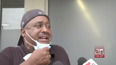 operativo de la policia de miami multa a varias personas por no usar mascarilla