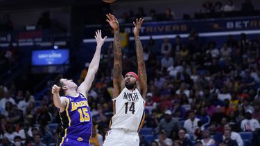 Pelicans vencen 116-108 a Lakers con 26 puntos de Ingram