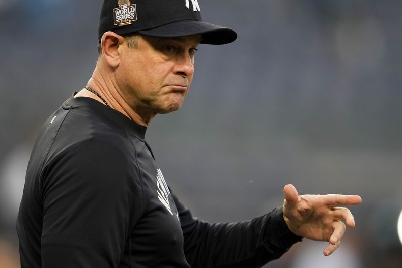 El mánager Aaron Boone de los Yankees de Nueva York durante una práctica de bateo previo al quinto juego de la Serie Mundial ante los Dodgers de Los Ángeles, el 30 de octubre de 2024, en Nueva York. (AP Foto/Ashley Landis)