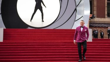 ARCHIVO - Daniel Craig en el estreno de la película No Time To Die en Londres el 28 de septiembre de 2021. (Foto AP/Matt Dunham, archivo)