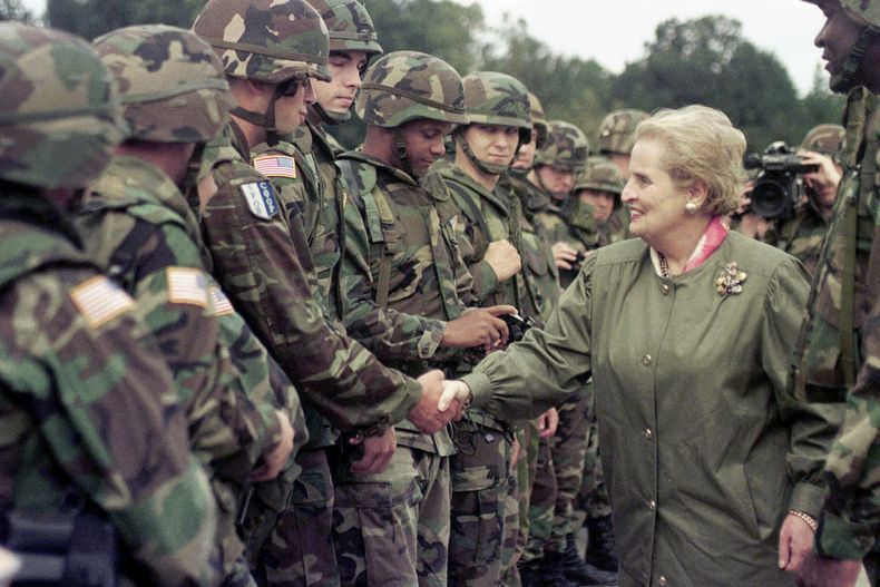 AMN-GEN MADELEINE ALBRIGHT-DECESO