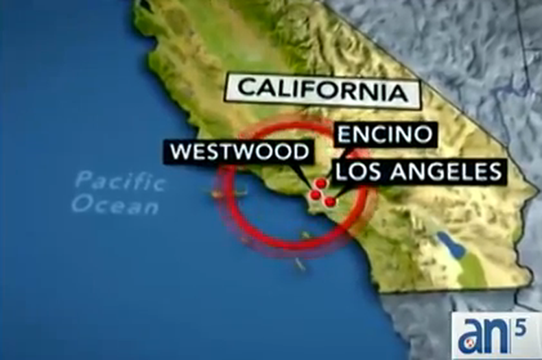 Un sismo de 4,4 grados despertó hoy a los residentes de Los Ángeles. Presten atención al video que verán a continuación en el que se ven a dos presentadores de un noticiero cuando son sorprendidos por el temblor.