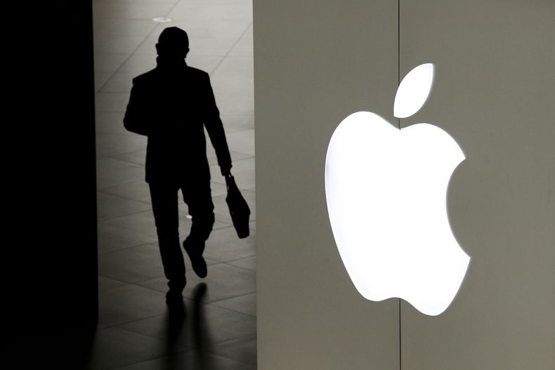 AMN-TEC_APPLE_QUALCOMM-0.jpg
