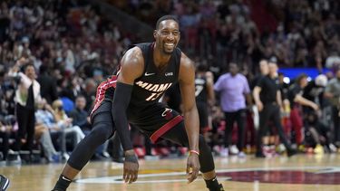 Adebayo anota 36; Heat supera a Spurs
