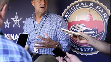 Mozeliak: partida de Holliday sorprendió a Cardenales