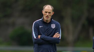 El entrenador de Inglaterra, Thomas Tuchel, dirige un entrenamiento en Ciudad de México, el sábado 4 de julio de 2026 (AP Foto/Eduardo Verdugo)