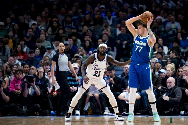 DEP-BAS LAKERS-MAVERICKS