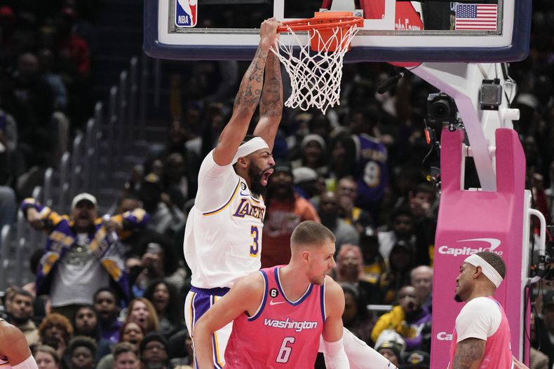 DEP-BAS LAKERS-DAVIS