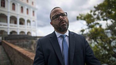 gobierno se queja de lentitud de la junta para aprobar ayuda para proyectos de reconstruccion