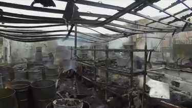se incendia almacen de reciclaje de balas en el nw de miami