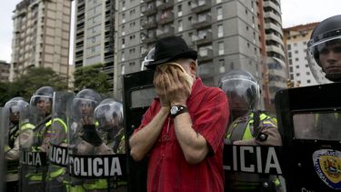 Maduro anuncia flexibilización de racionamiento eléctrico